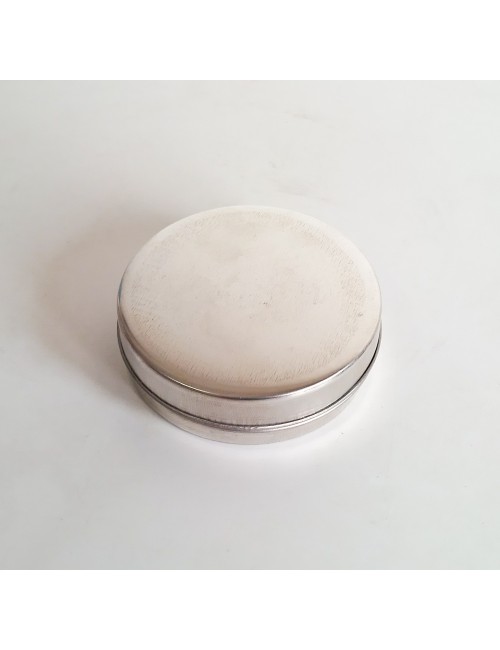 LATA PLATEADA CON TAPA...